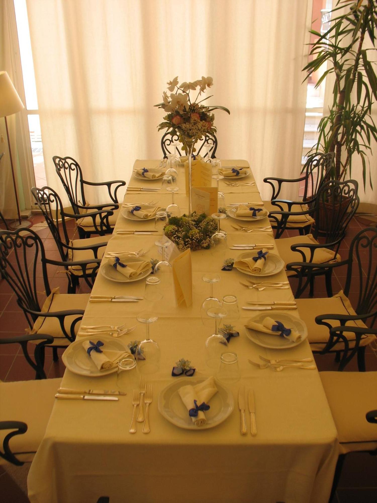 Hotel Villa Leri Monte Colombo Luaran gambar